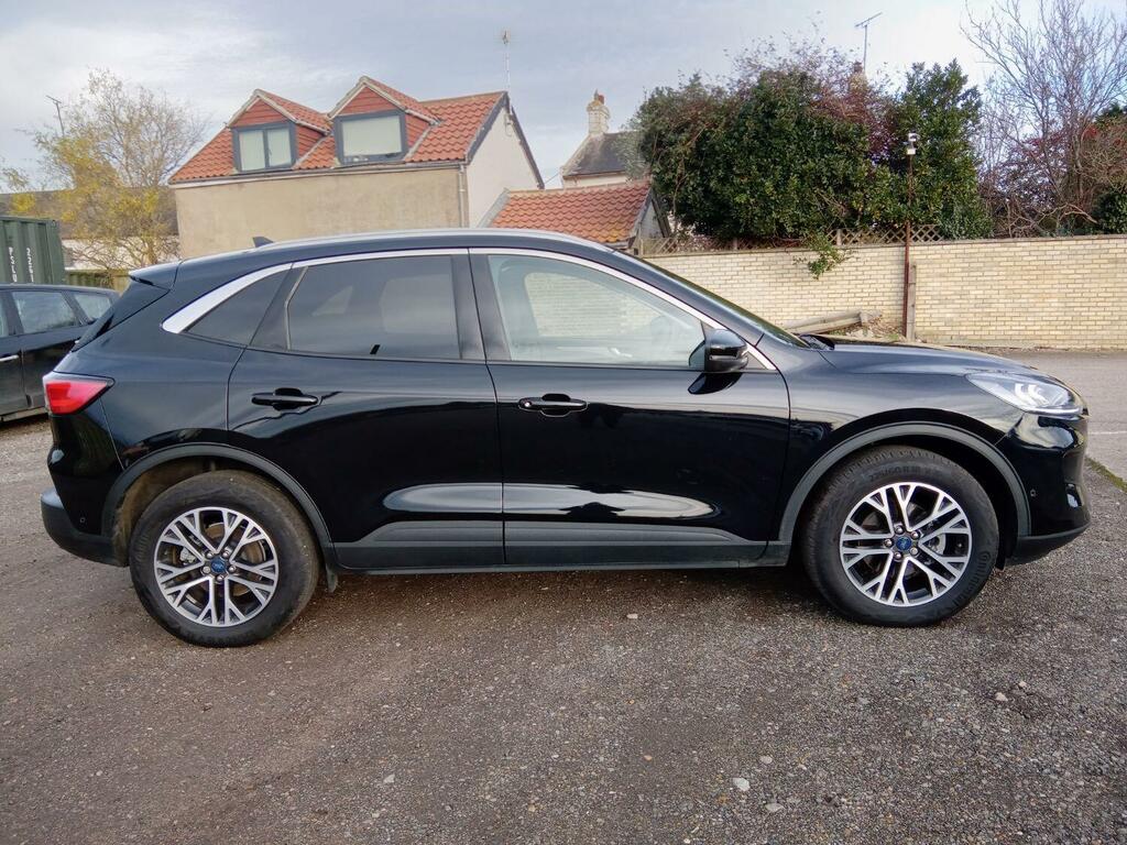 Ford Kuga 1.5 Kuga Titanium Edition 1.5L Ecoboost 150 EK73YMS Black #3