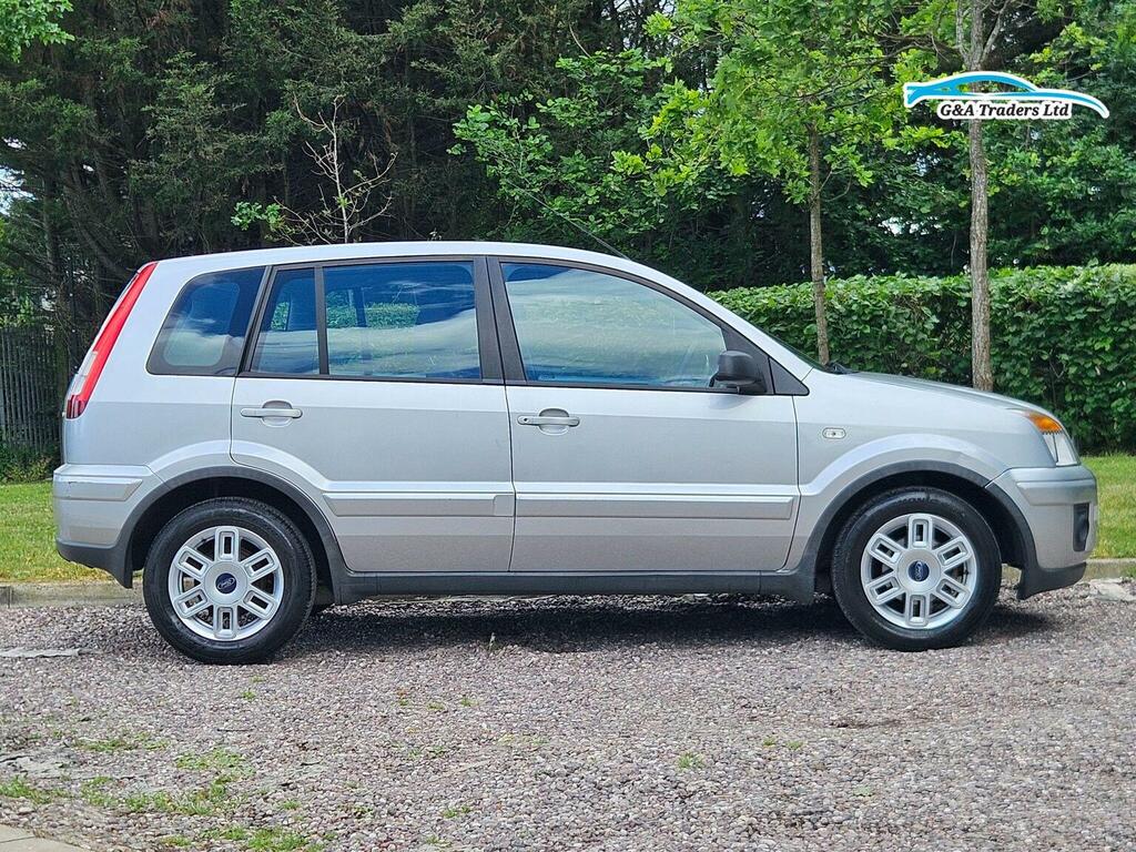 Ford Fusion 1.6 Zetec Climate Rear Parking Sensor Red #8