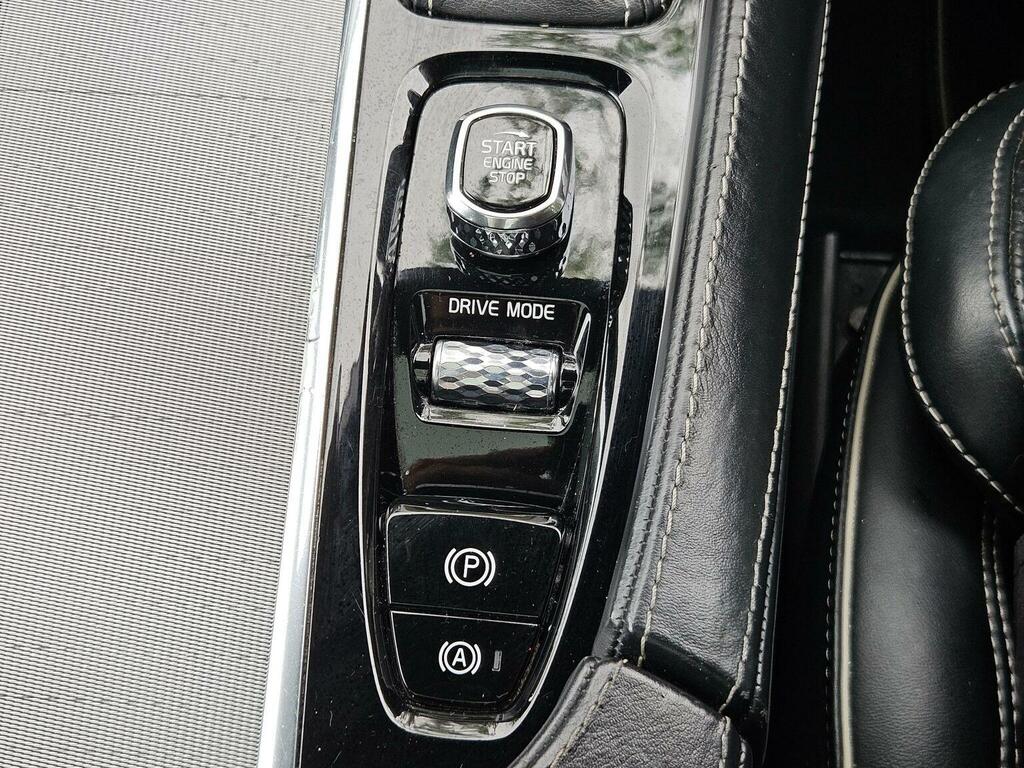Volvo XC90 2.0H T8 Twin Engine 10.4Kwh Inscription Pro 4 Silver #34