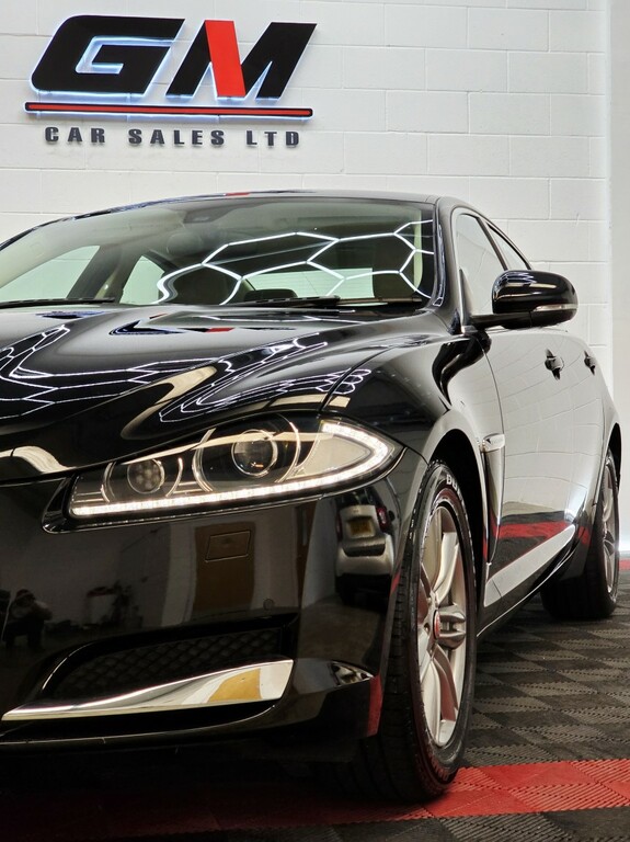 Jaguar XF 2.2 D Luxury Black #2