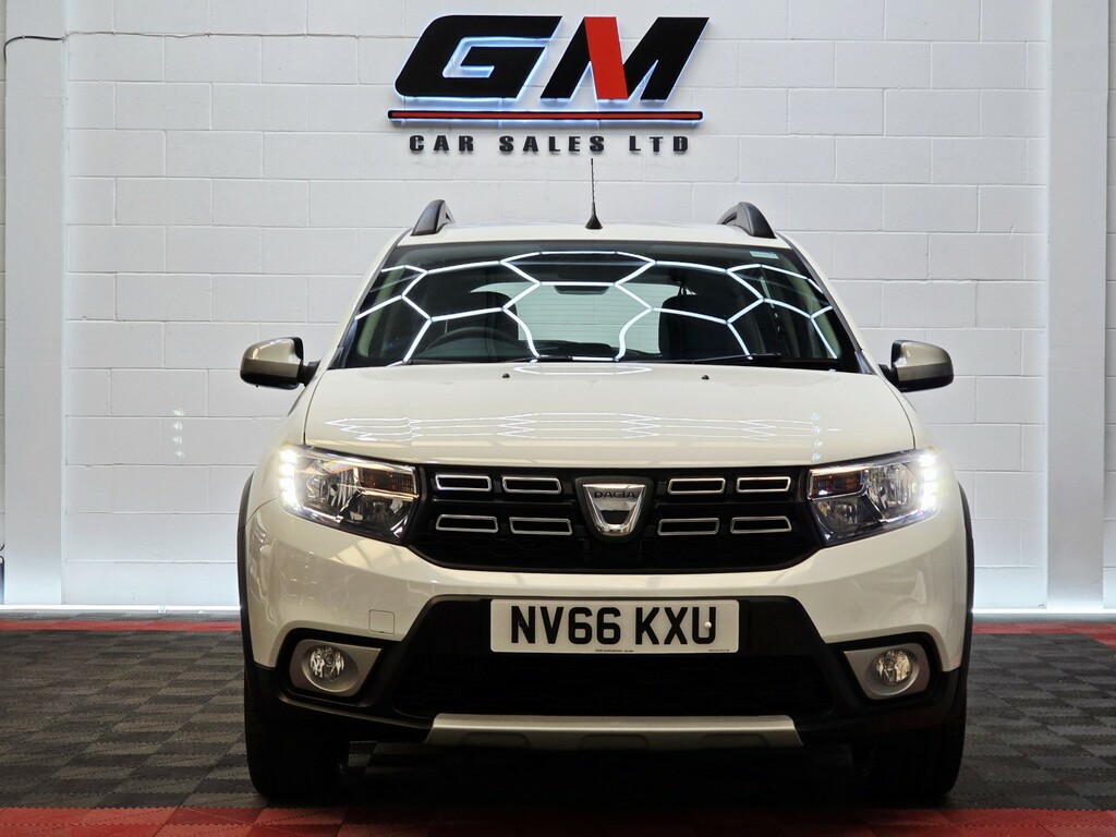 Dacia Sandero Stepway 0.9 Stepway Laureate Tce 90 White #3