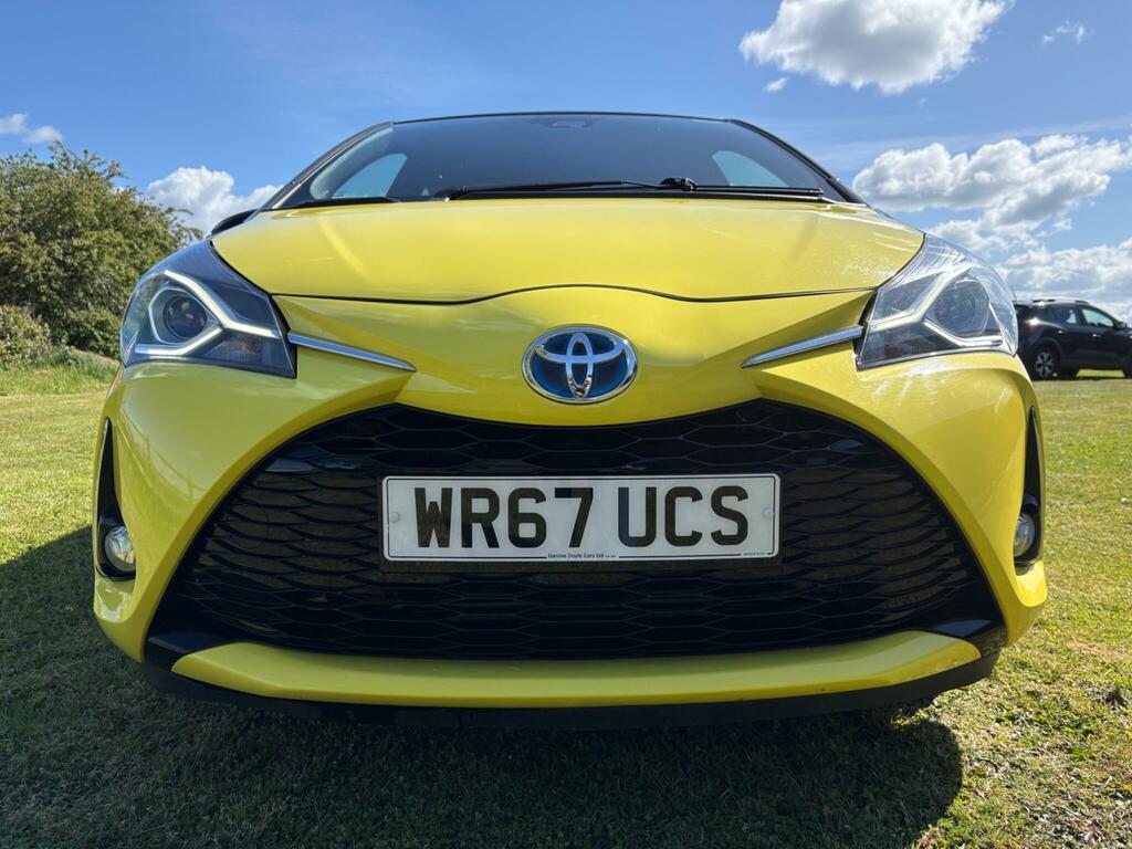 Toyota Yaris 1.5 Vvt-h Yellow Bi-tone Limited Edition E-cvt Eur WR67UCS Yellow #4