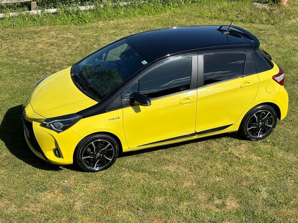 Toyota Yaris 1.5 Vvt-h Yellow Bi-tone Limited Edition E-cvt Eur WR67UCS Yellow #6