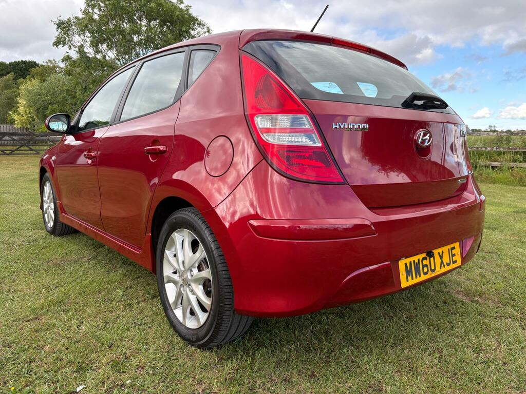 Hyundai I30 1.6 Crdi Comfort Euro 4 Red #5