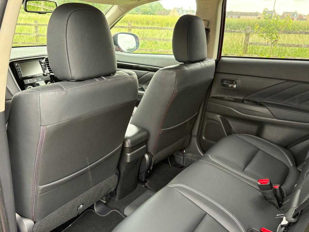 Mitsubishi Outlander 2.2 Di-d 3  #15