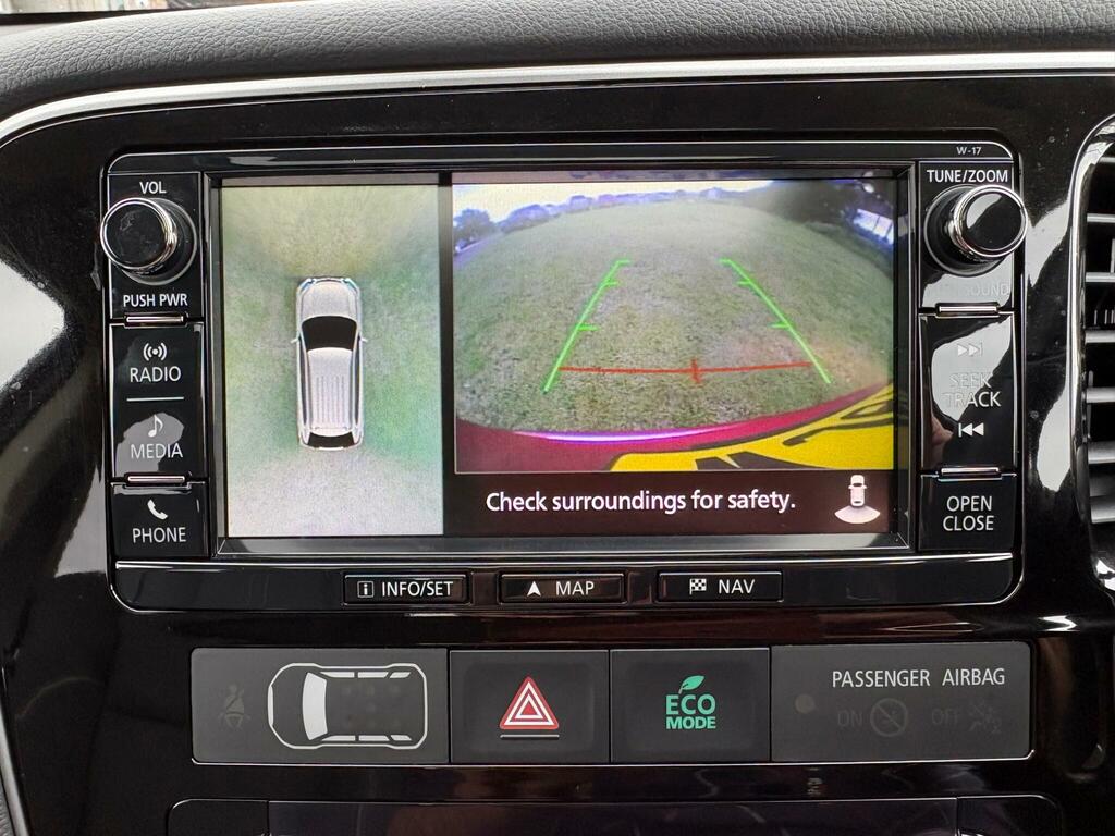 Mitsubishi Outlander 2.2 Di-d 3  #22
