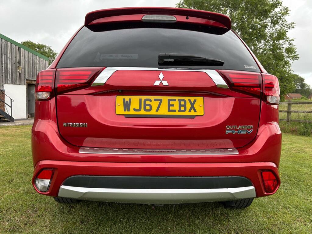 Mitsubishi Outlander 2.2 Di-d 3  #9