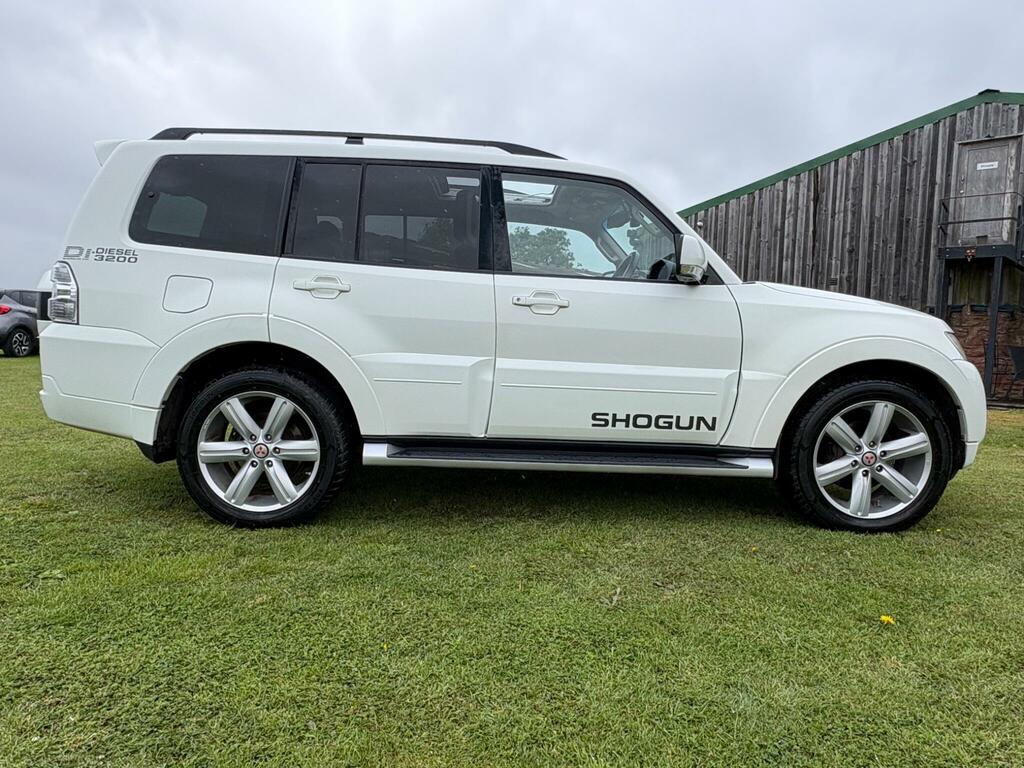 Mitsubishi Shogun Suv Silver #15