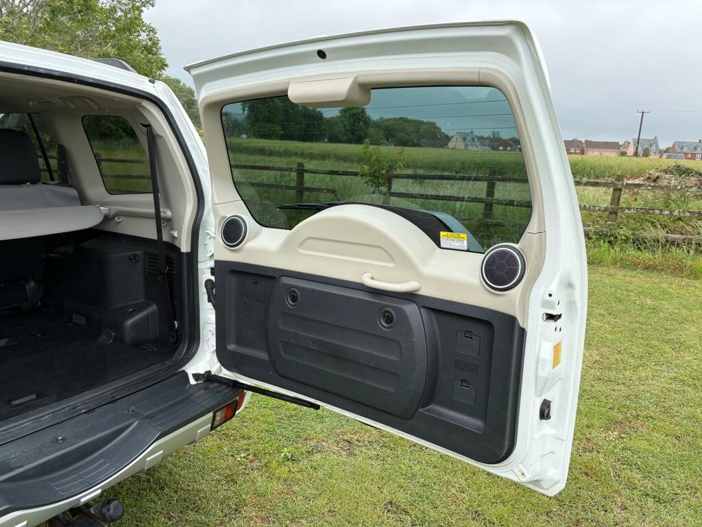 Mitsubishi Shogun Suv Silver #21