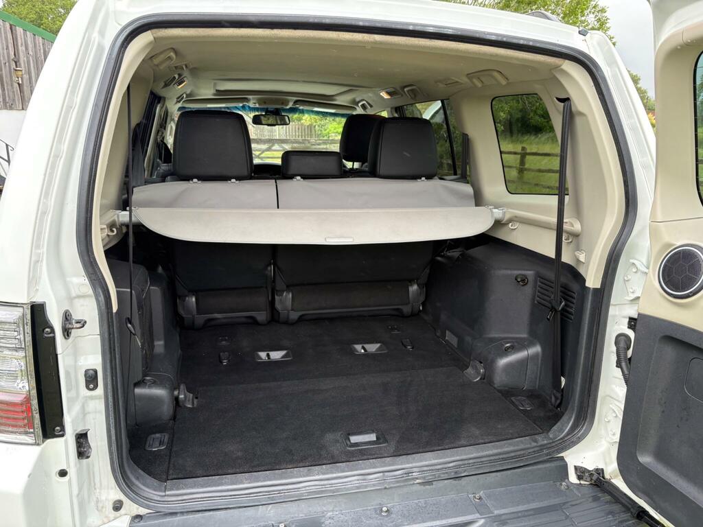 Mitsubishi Shogun Suv Silver #20