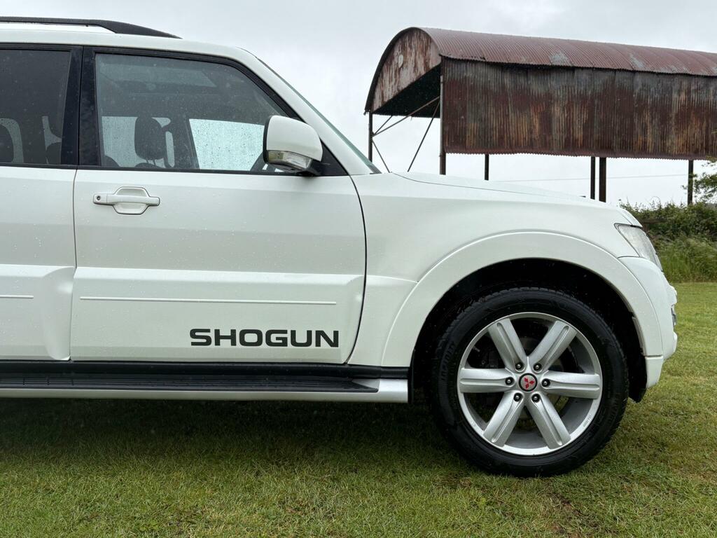 Mitsubishi Shogun Suv Silver #13