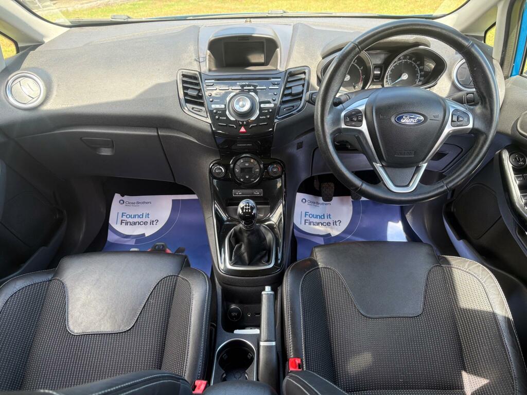 Ford Fiesta Zetec Red #2