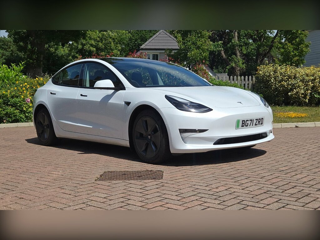 Tesla Model 3 Dual Motor Long Range 4Wde 346 Ps White