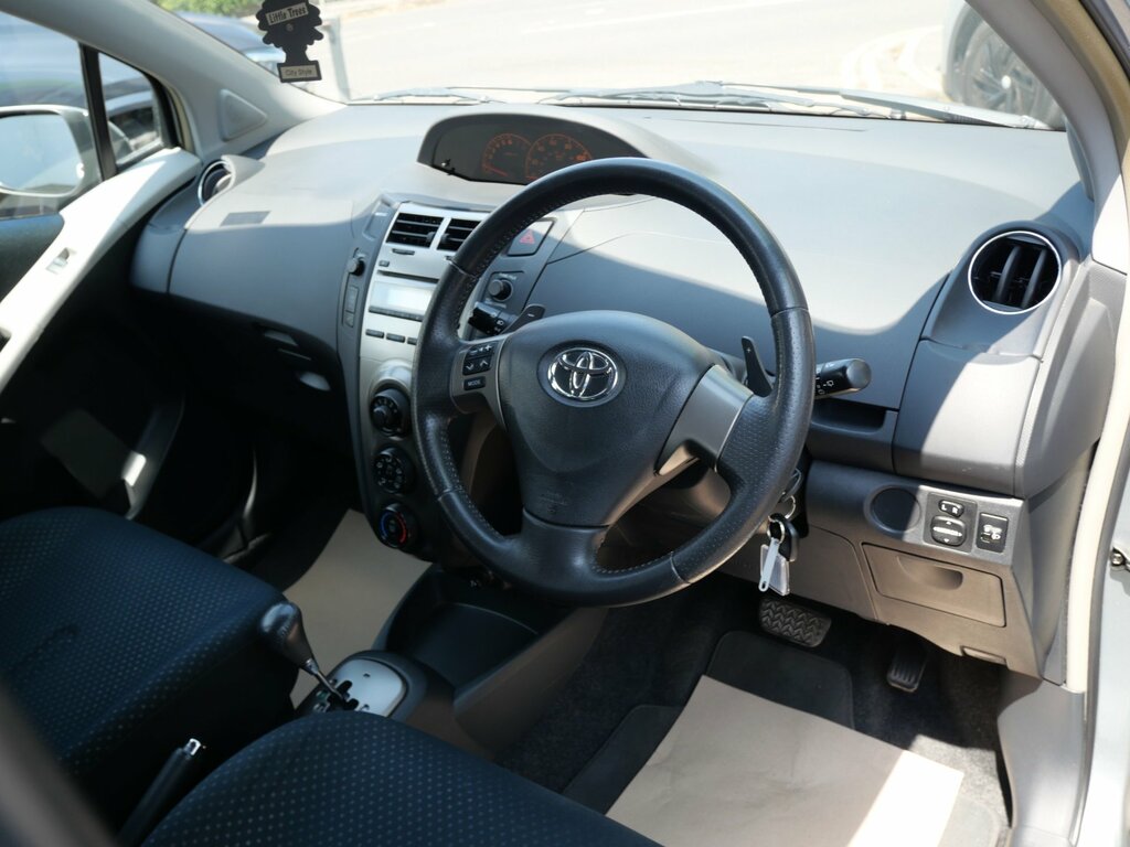 Toyota Yaris 1.4 Tr D-4d 89 Bhp Blue #14