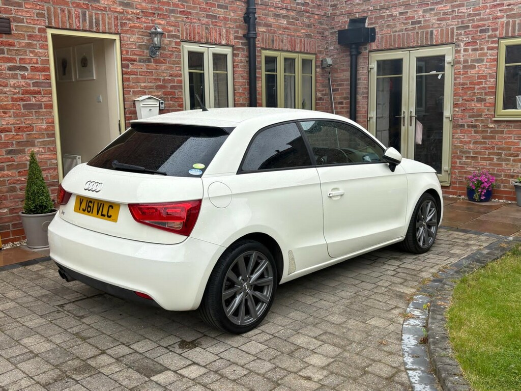 Audi 80 Hatchback 2024 White #3