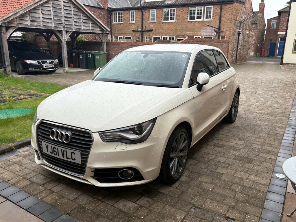 Audi 80 Hatchback 2024 White #5