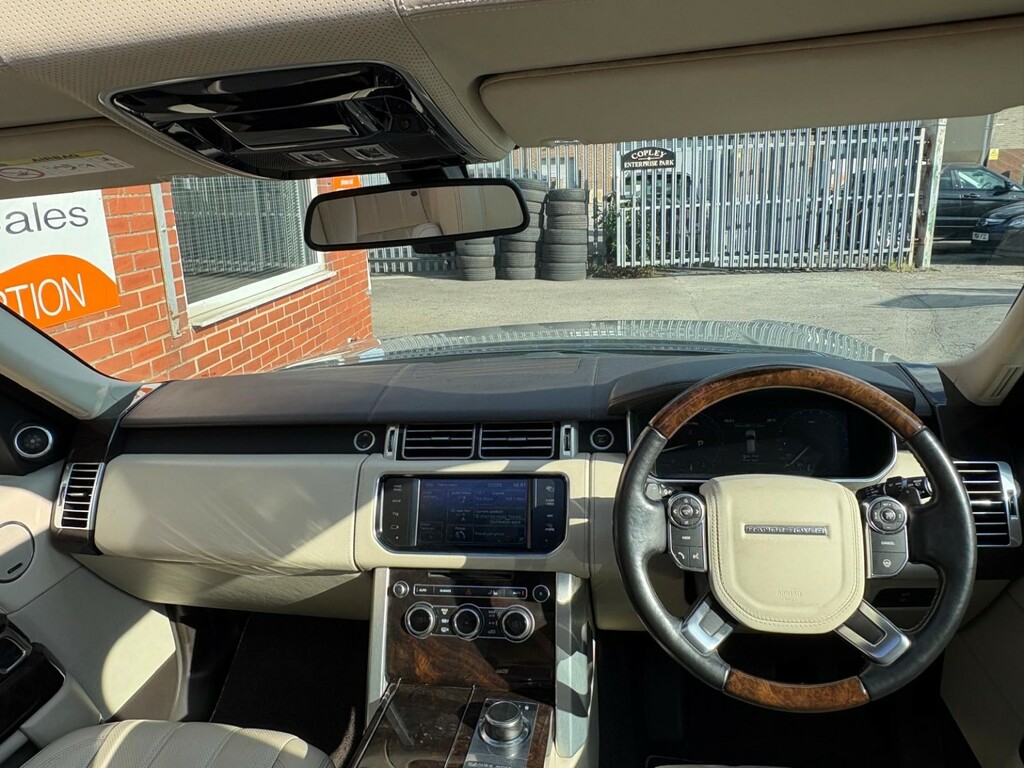 Land Rover Range Rover 4X4 3.0 Black #11