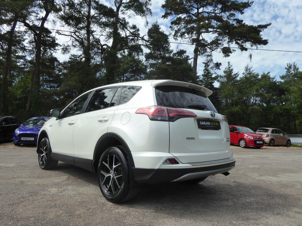 Toyota Rav 4 Suv 2.5 Vvt-h Icon 201717 DL17XHO White #3