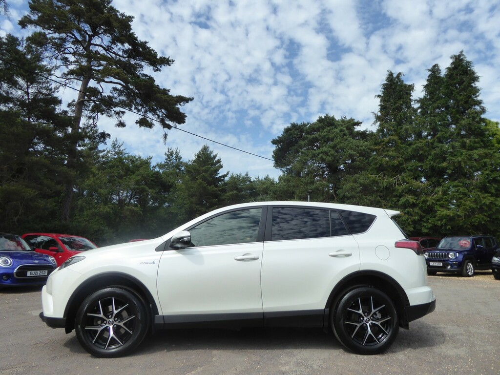 Toyota Rav 4 Suv 2.5 Vvt-h Icon 201717 DL17XHO White #2