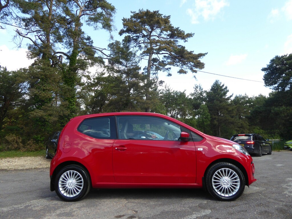 Volkswagen Up Hatchback 1.0 High Up 201363 Red #5