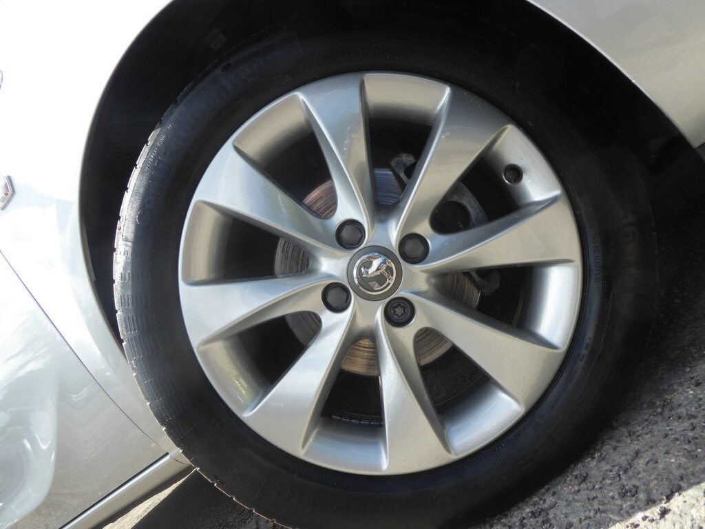 Vauxhall Corsa 1.4 I Ecotec Energy Silver #6