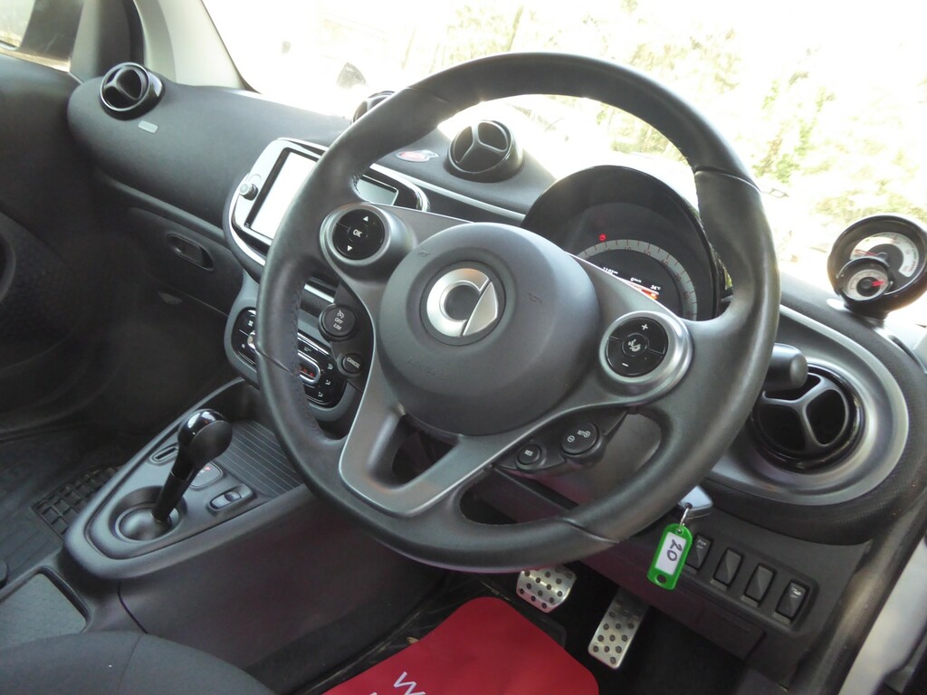 Smart Fortwo Coupe Exclusive White #14