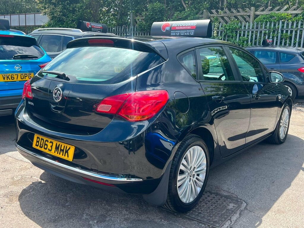 Vauxhall Astra 1.4 16V Energy Euro 5 BD63MHK Black #4