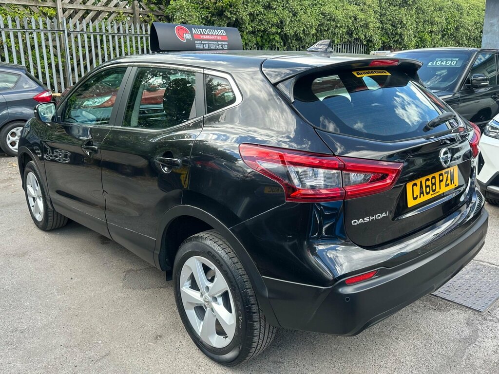Nissan Qashqai 1.5 Dci Acenta Premium Euro 6 Ss CA68PZW Black #4