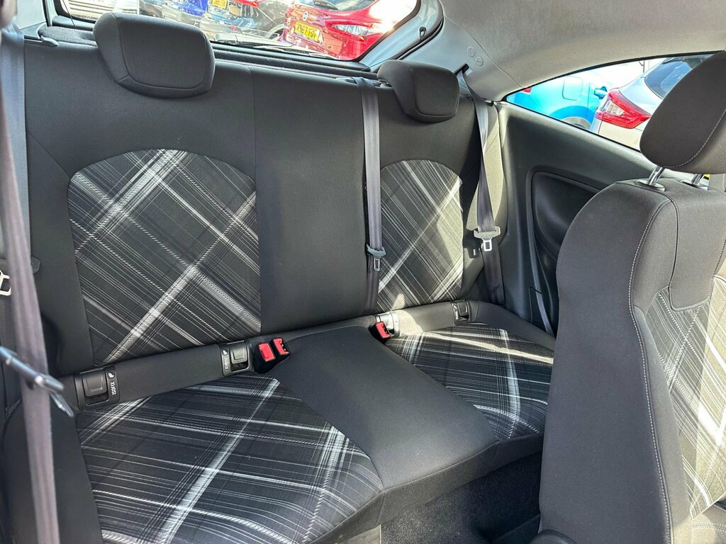 Vauxhall Corsa Hatchback 1.4I Ecoflex Sting Euro 6 201616 Green #8