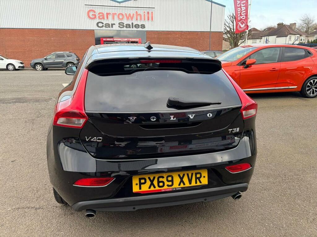 Volvo V40 Hatchback 1.5 T3 Inscription Edition Euro 6 PX69XVR Black #5