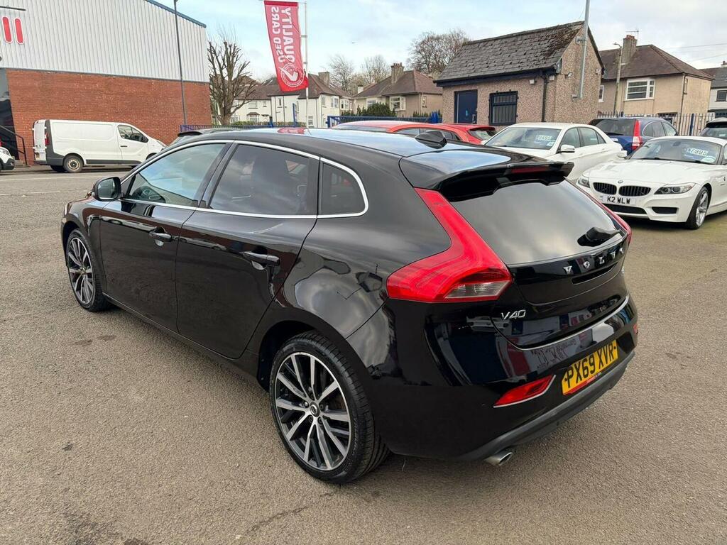Volvo V40 Hatchback 1.5 T3 Inscription Edition Euro 6 PX69XVR Black #6