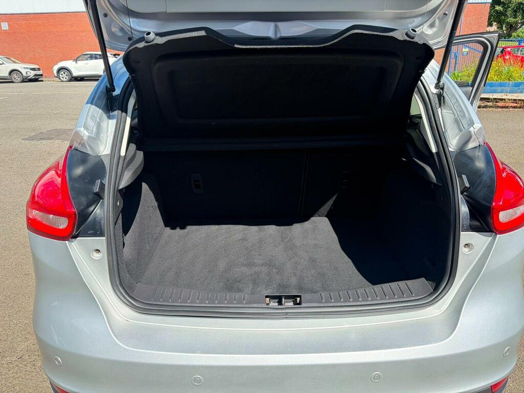 Ford Focus 1.5T Ecoboost Titanium Euro 6 Ss Silver #6