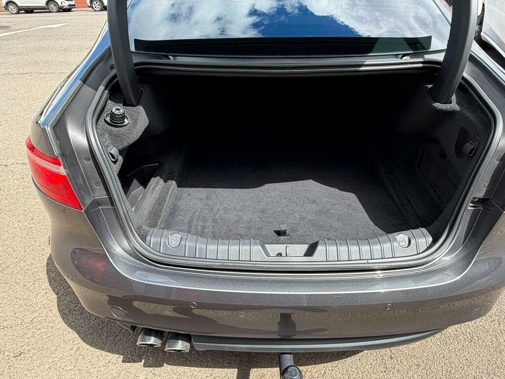 Jaguar XF 2.0L Sportmega Specification Including Panoramic Silver #10