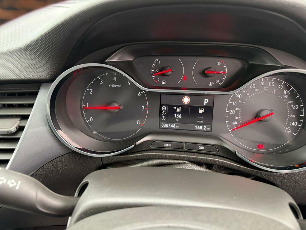 Vauxhall Crossland X Elite Nav White #15