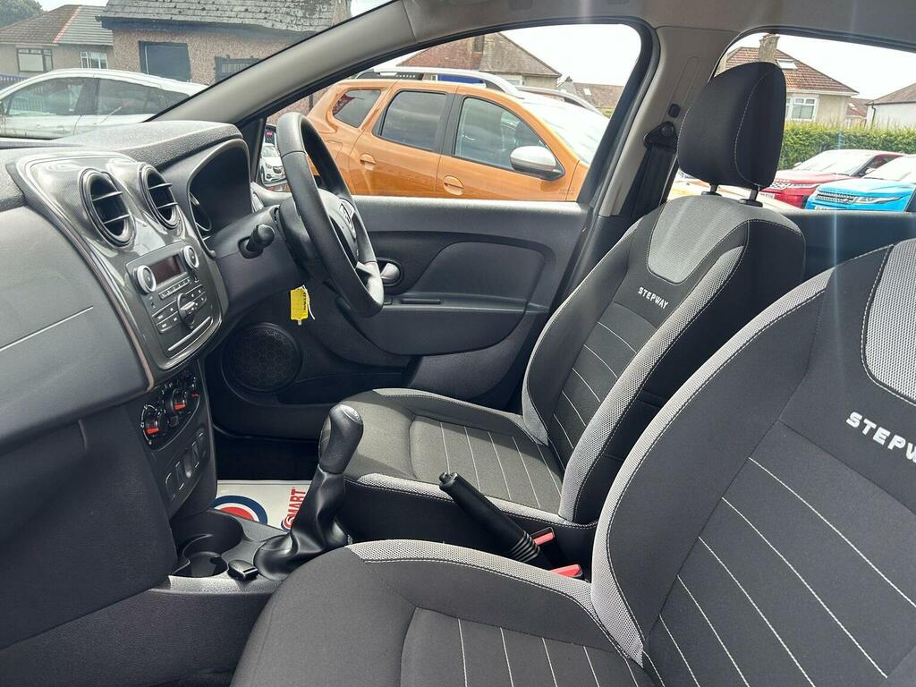 Dacia Sandero Stepway 1.5 Stepway Ambiance Dci 90 White #38