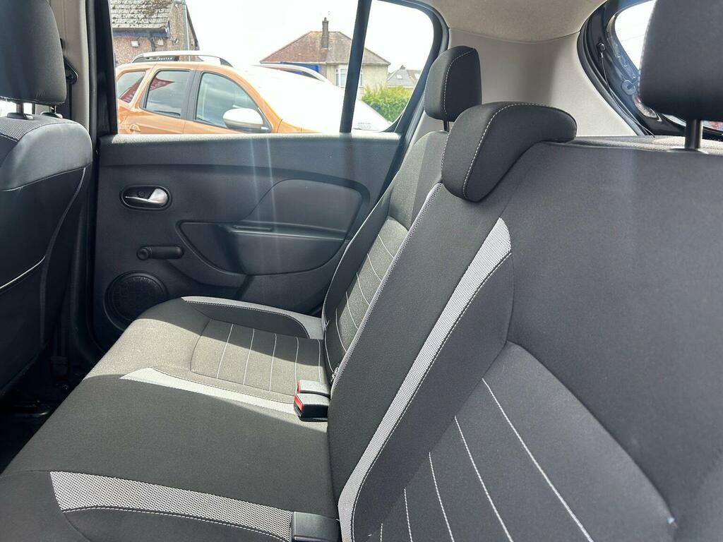 Dacia Sandero Stepway 1.5 Stepway Ambiance Dci 90 White #39