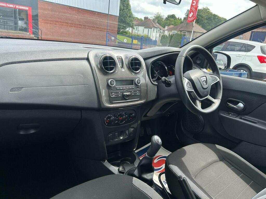 Dacia Sandero Stepway 1.5 Stepway Ambiance Dci 90 White #32