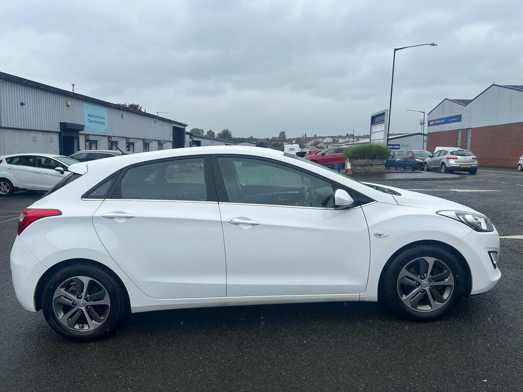 Hyundai I30 1.4 Blue Drive Se Euro 6 Ss White #5