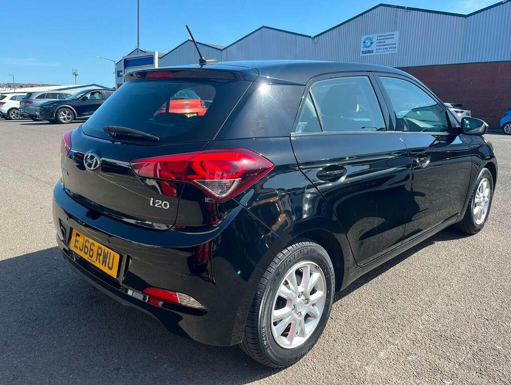 Hyundai I20 1.2 Blue Drive Se Euro 6 Ss Black #5