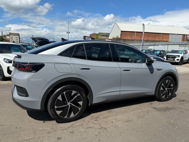 Volkswagen ID.5 Pro 77Kwh Style Suv 174 Ps Grey #3