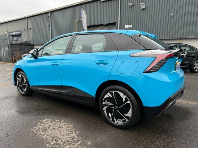 MG MG4 51Kwh Se Hatchback 170 Ps Blue #5