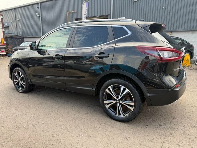Nissan Qashqai 1.3 Dig-t N-connecta Suv Euro 6 Black #5