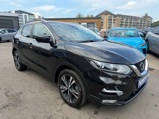 Nissan Qashqai 1.3 Dig-t N-connecta Suv Euro 6 Black