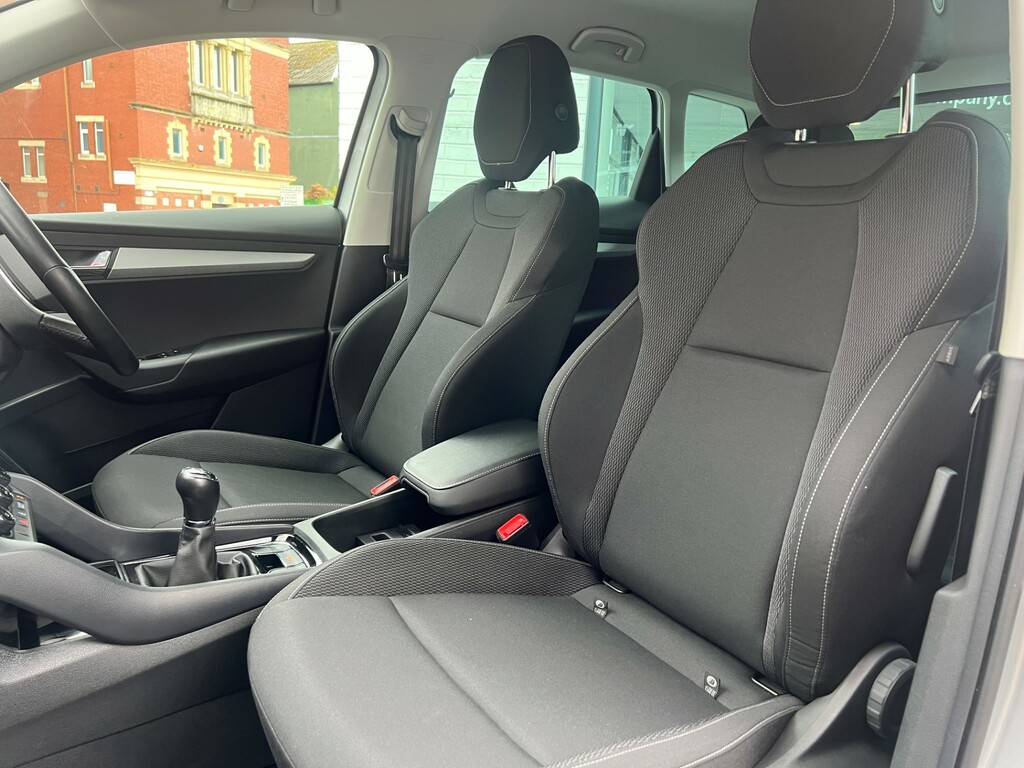 Skoda Karoq Se Drive Tdi Scr Silver #4