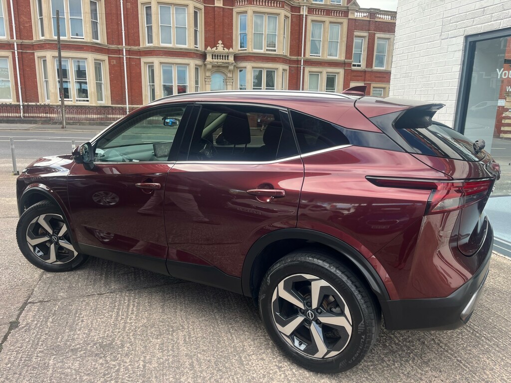 Nissan Qashqai Dig-t N-connecta Dct WF72TZN #2