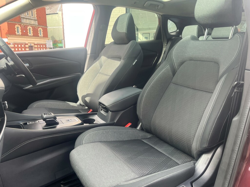 Nissan Qashqai Dig-t N-connecta Dct WF72TZN #5