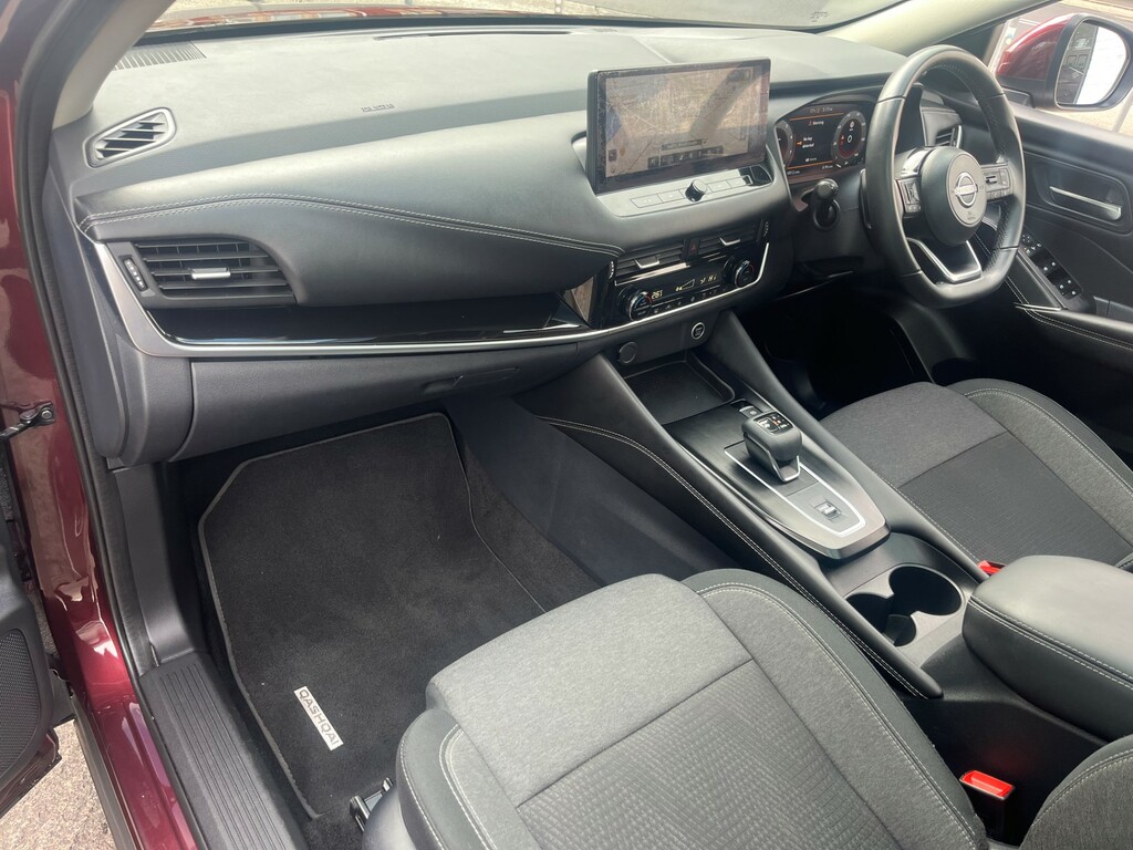 Nissan Qashqai Dig-t N-connecta Dct WF72TZN #4
