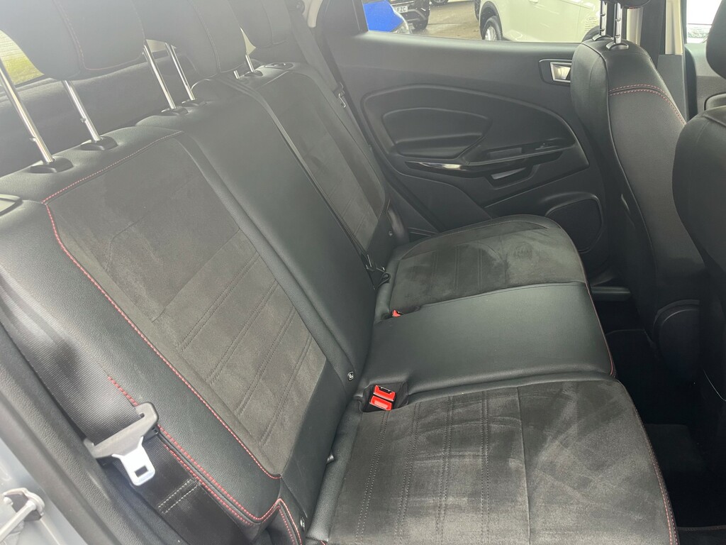 Ford Ecosport Hatchback Black #10