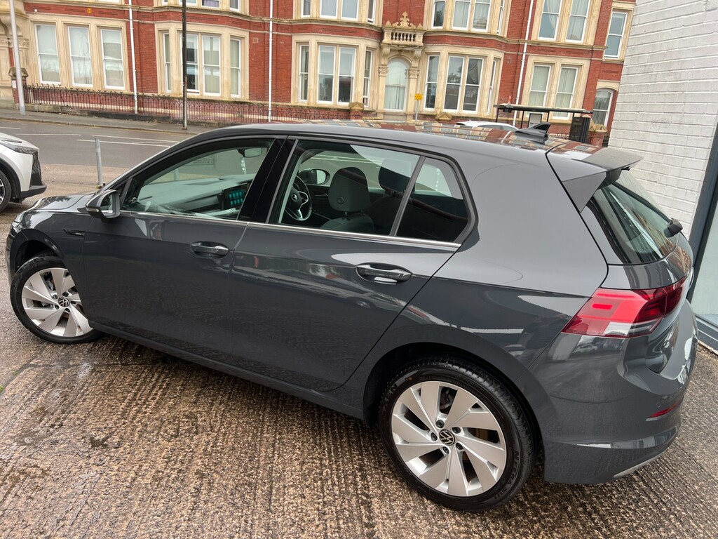 Volkswagen Golf Style Tsi #2