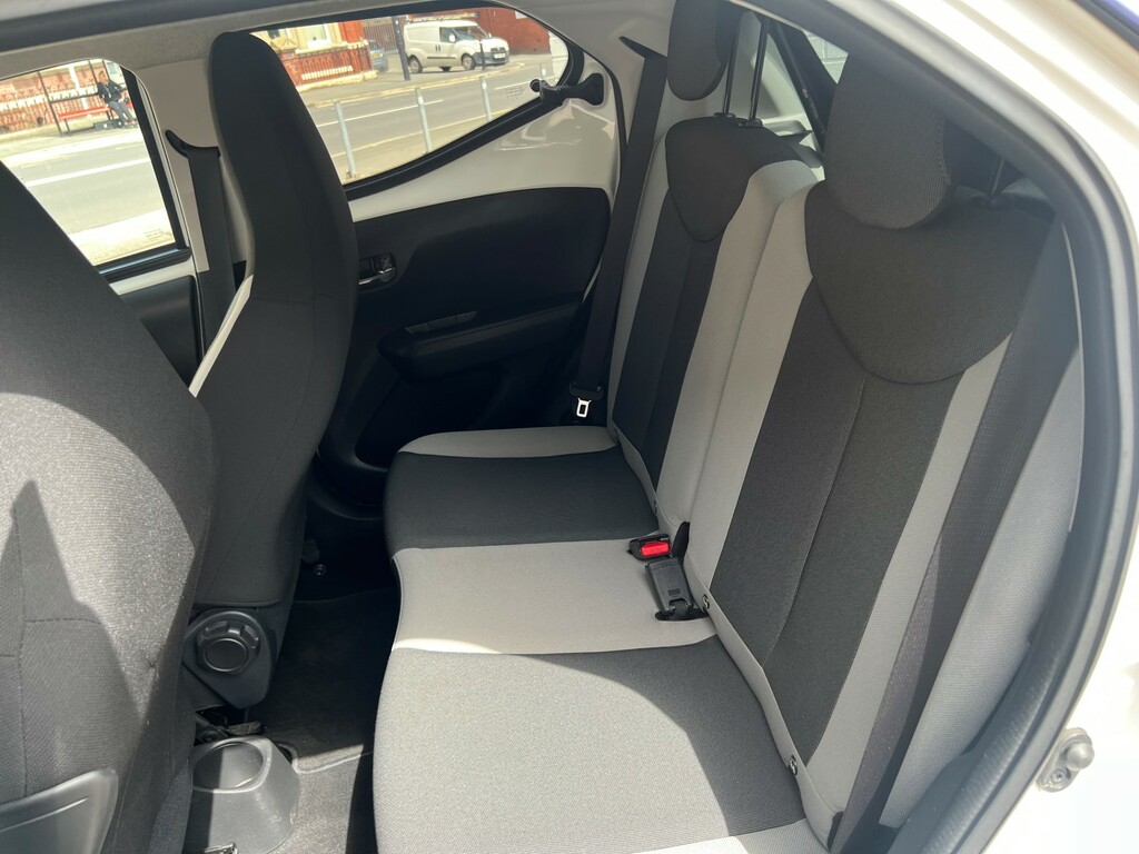 Toyota Aygo Vvt-i X-press  #6